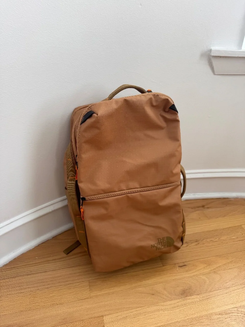 The North Face Base Camp Voyage Travel Pack (35 liters/large) in Almond Butter - Picture 11 of 11